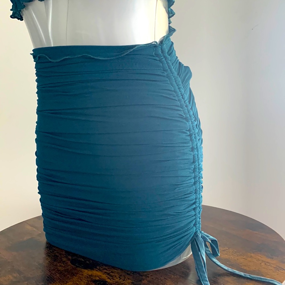 Mesh Skirt (Teal, Brand New)